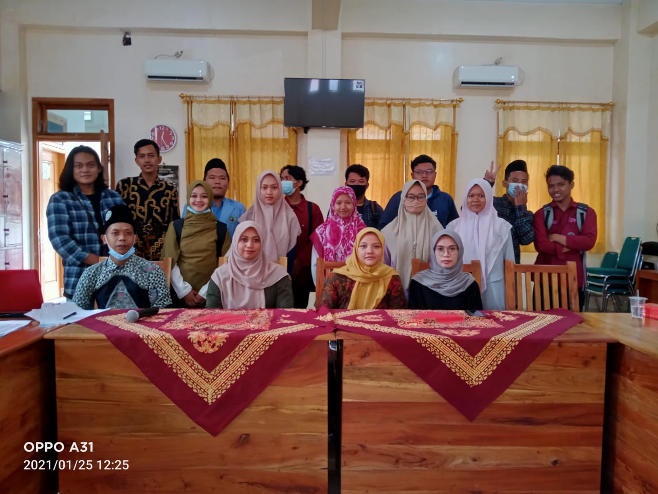 rapat 4